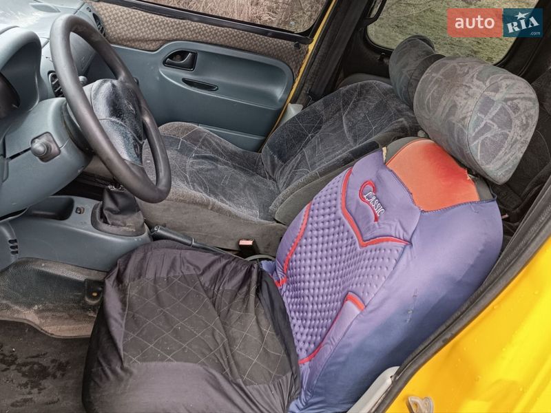 Минивэн Renault Kangoo 2000 в Сарнах