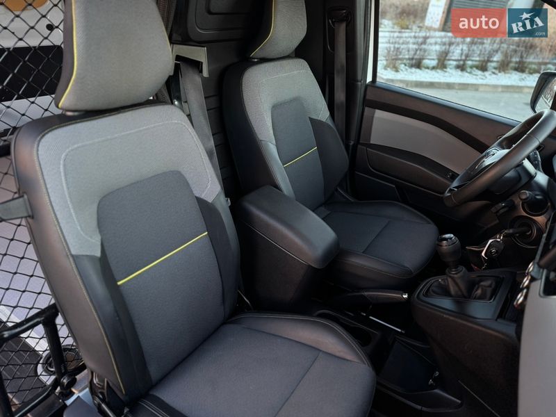 Грузовой фургон Renault Kangoo 2022 в Луцке