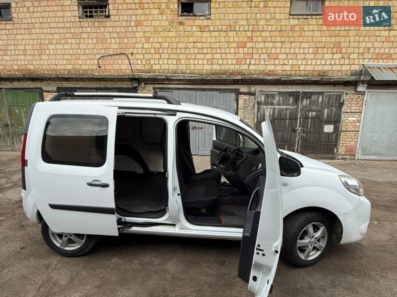 Вантажний фургон Renault Kangoo 2014 в Києві