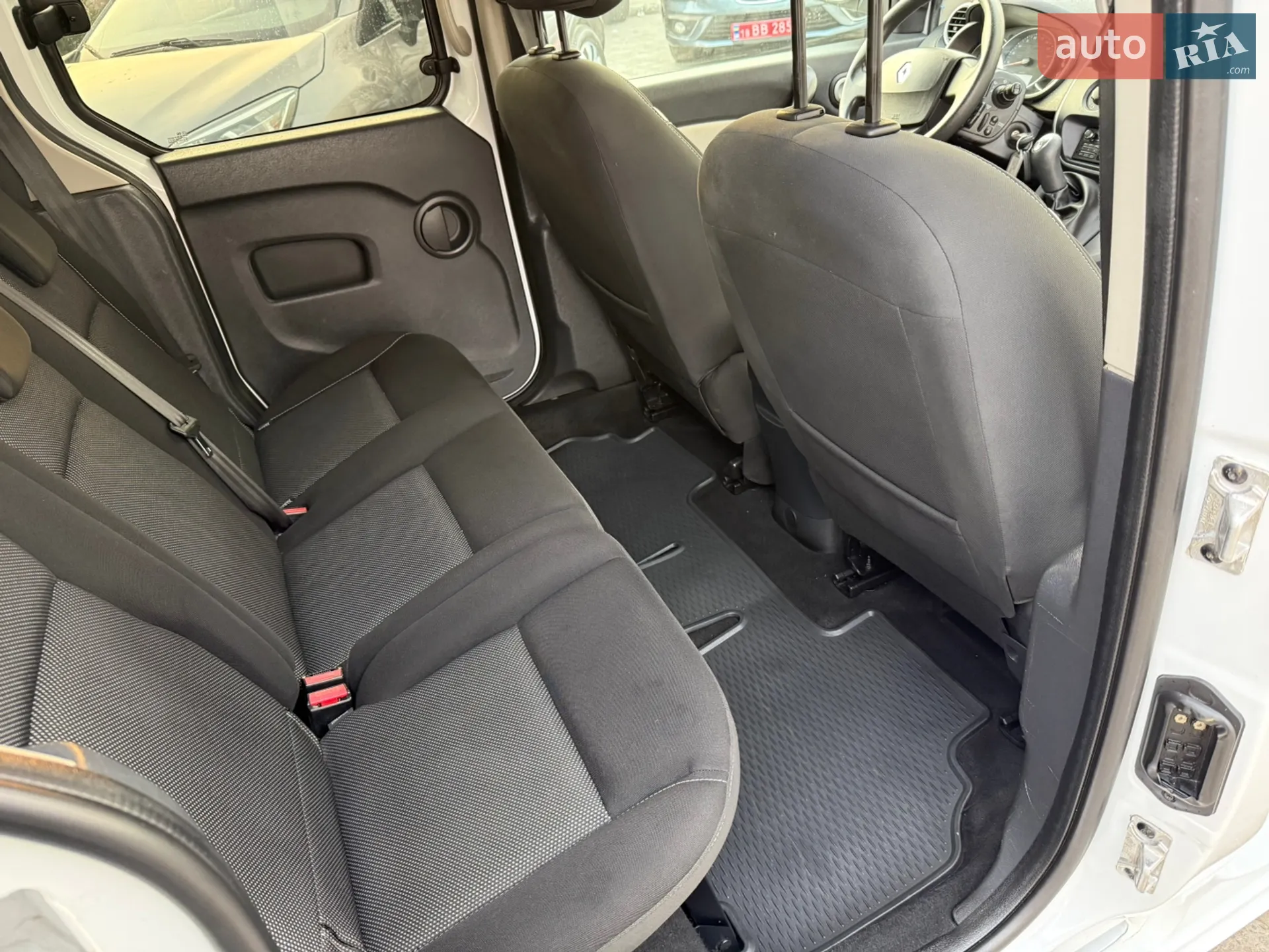 2015 Renault Kangoo - мініатюра 41