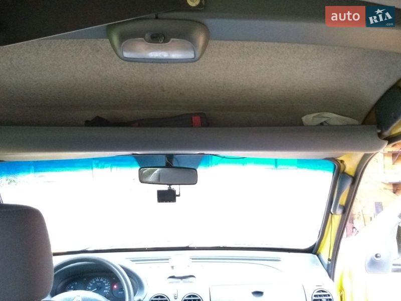 Мінівен Renault Kangoo 2000 в Новогуйвинське