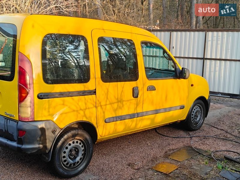 Мінівен Renault Kangoo 2000 в Новогуйвинське