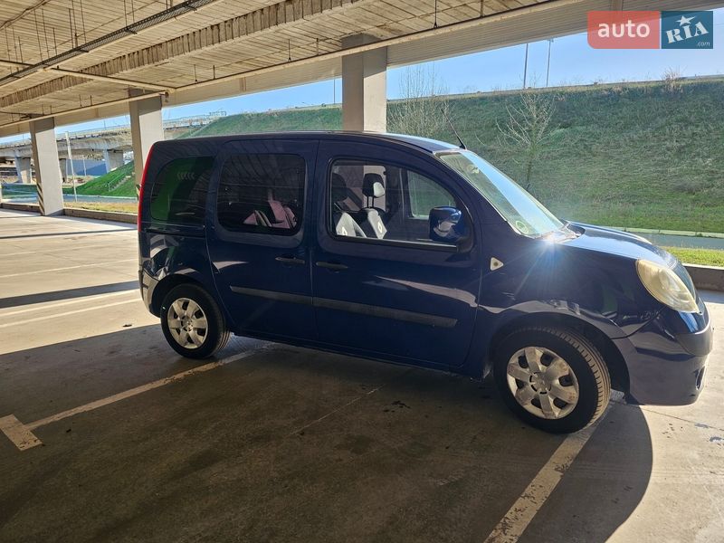 Мінівен Renault Kangoo 2010 в Києві фото 6 Мінівен Renault Kangoo 2010 в Києві