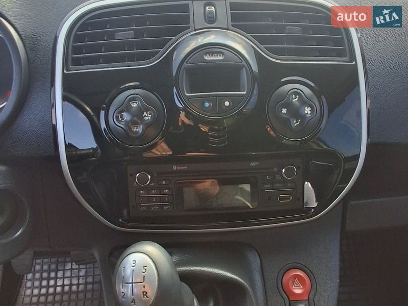 Мінівен Renault Kangoo 2014 в Чернівцях