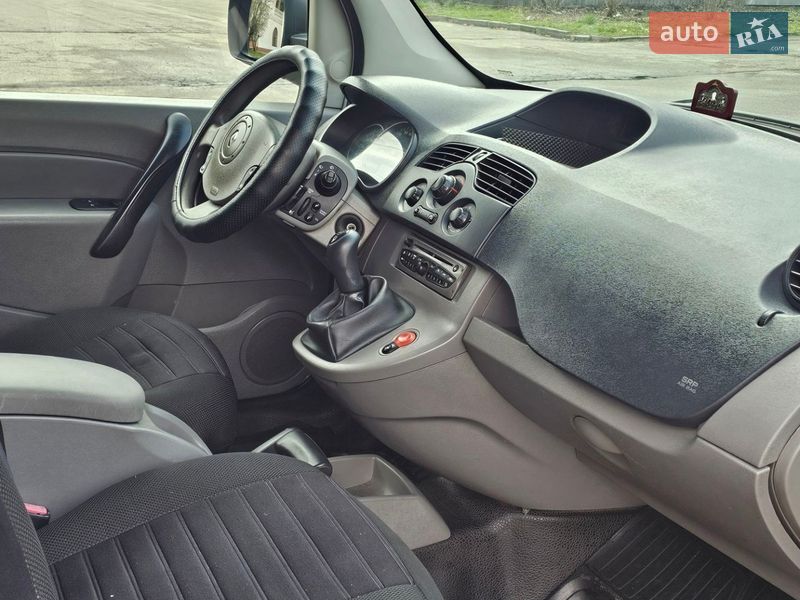 Грузовой фургон Renault Kangoo 2010 в Киеве