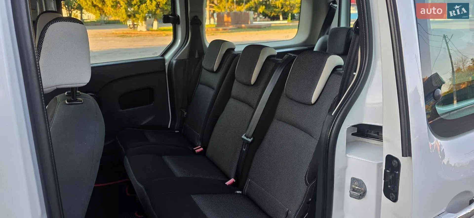2015 Renault Kangoo - мініатюра 69