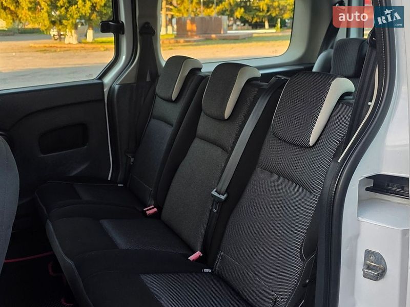 Минивэн Renault Kangoo 2015 в Новоархангельске