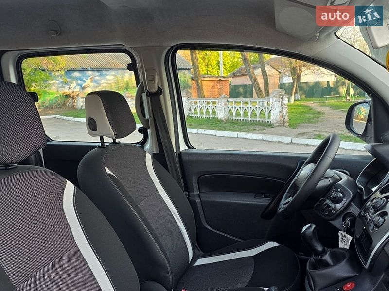 Минивэн Renault Kangoo 2015 в Новоархангельске