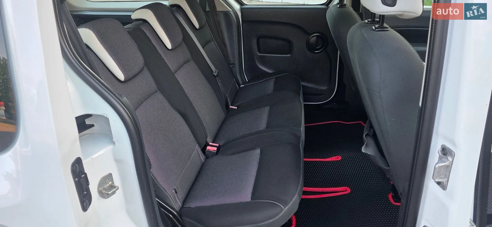 2015 Renault Kangoo - мініатюра 89