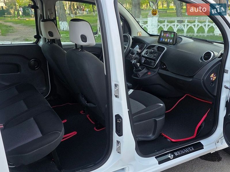 Минивэн Renault Kangoo 2015 в Новоархангельске