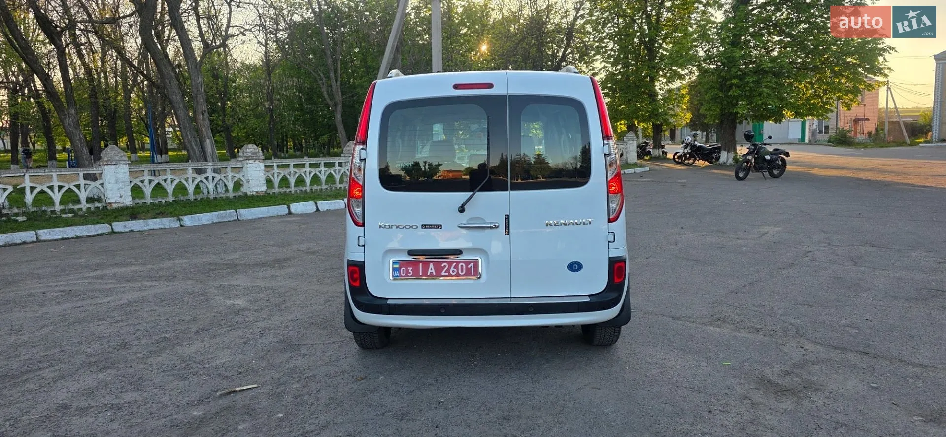 2015 Renault Kangoo - мініатюра 110
