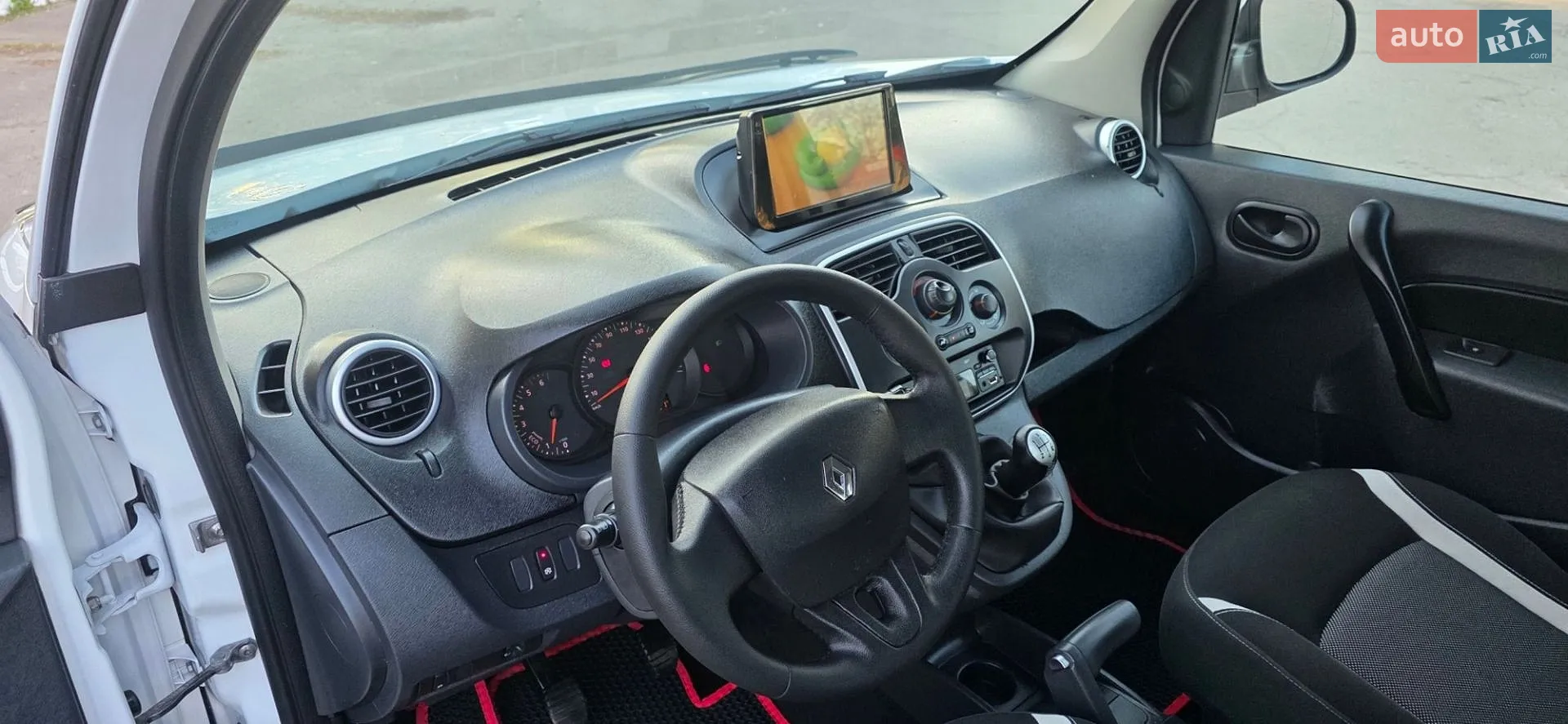 2015 Renault Kangoo - мініатюра 138