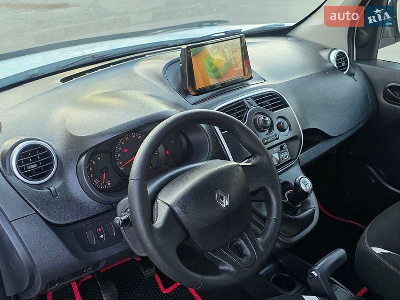 Минивэн Renault Kangoo 2015 в Новоархангельске