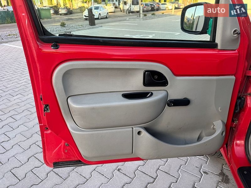 Грузовой фургон Renault Kangoo 2002 в Хмельницком
