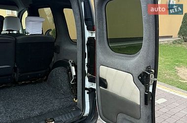Минивэн Renault Kangoo 2009 в Косове
