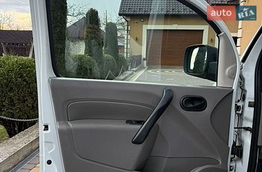 Минивэн Renault Kangoo 2009 в Косове