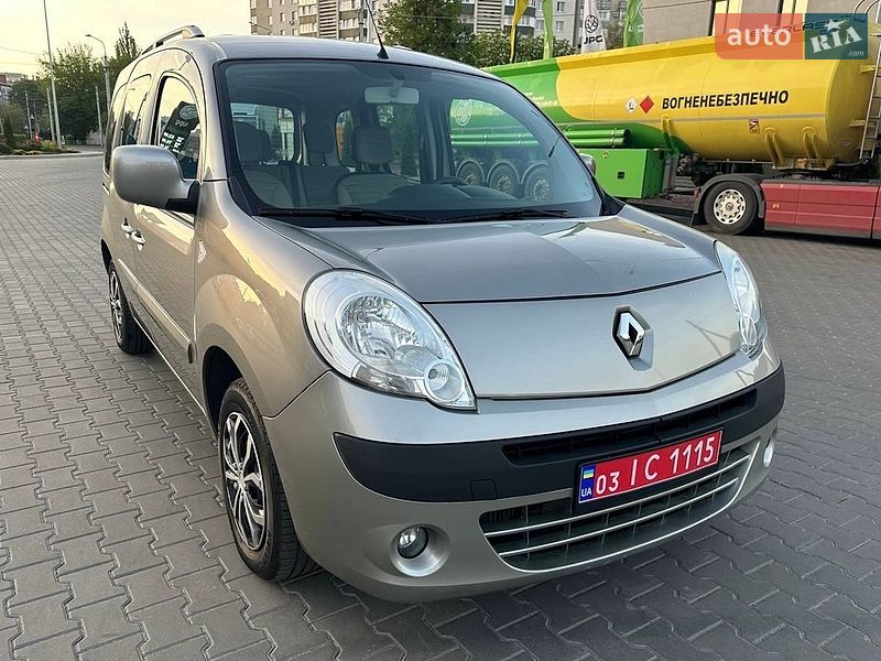 Минивэн Renault Kangoo 2011 в Луцке