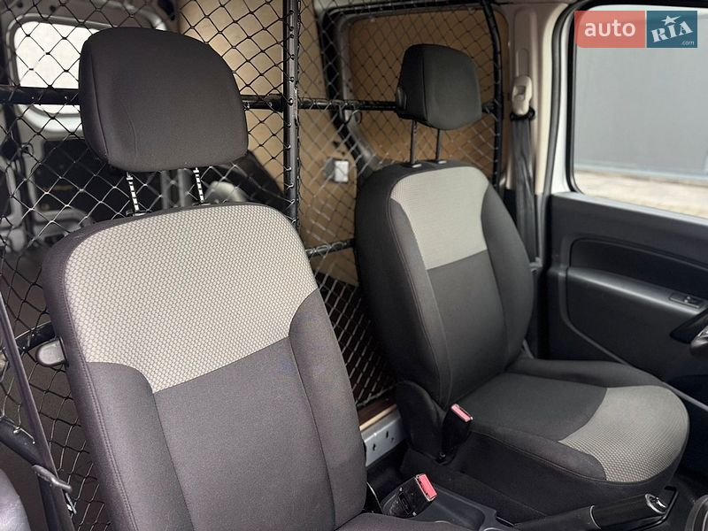 Грузовой фургон Renault Kangoo 2019 в Луцке