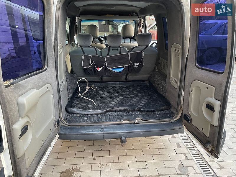 Минивэн Renault Kangoo 2004 в Калуше