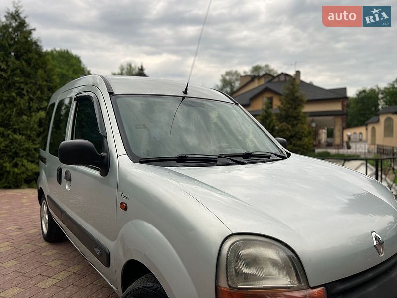 Минивэн Renault Kangoo 2002 в Жовкве