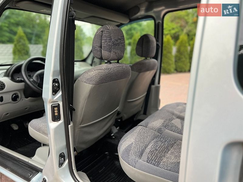 Минивэн Renault Kangoo 2002 в Жовкве