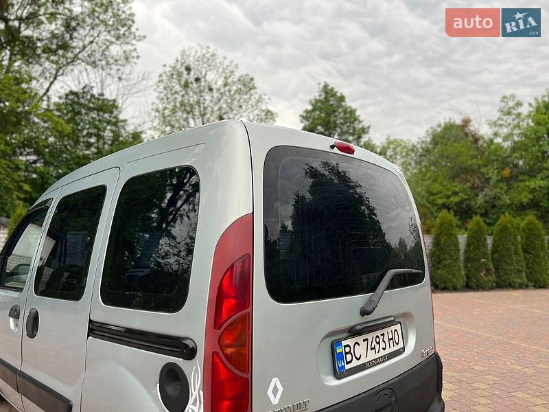 Минивэн Renault Kangoo 2002 в Жовкве