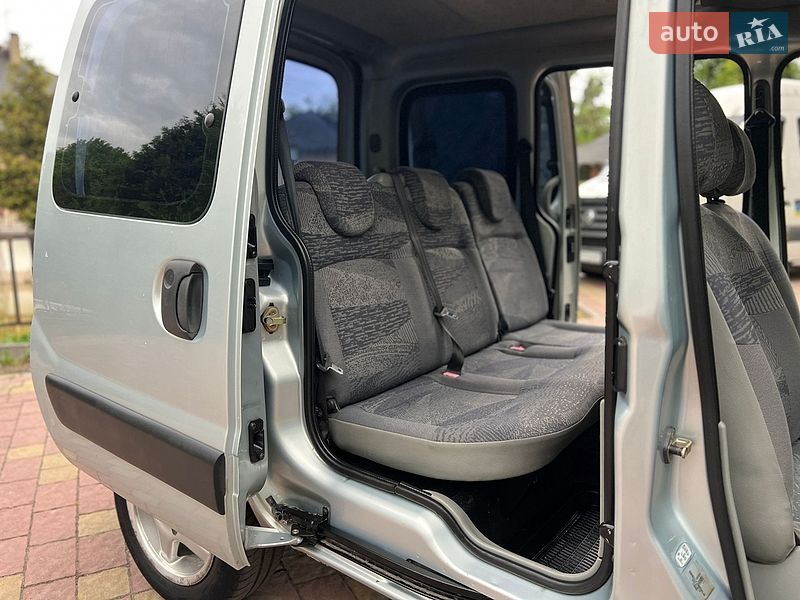 Минивэн Renault Kangoo 2002 в Жовкве