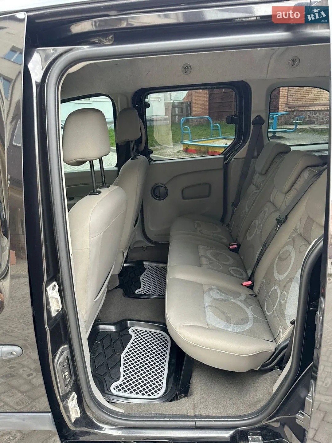 2010 Renault Kangoo - мініатюра 33