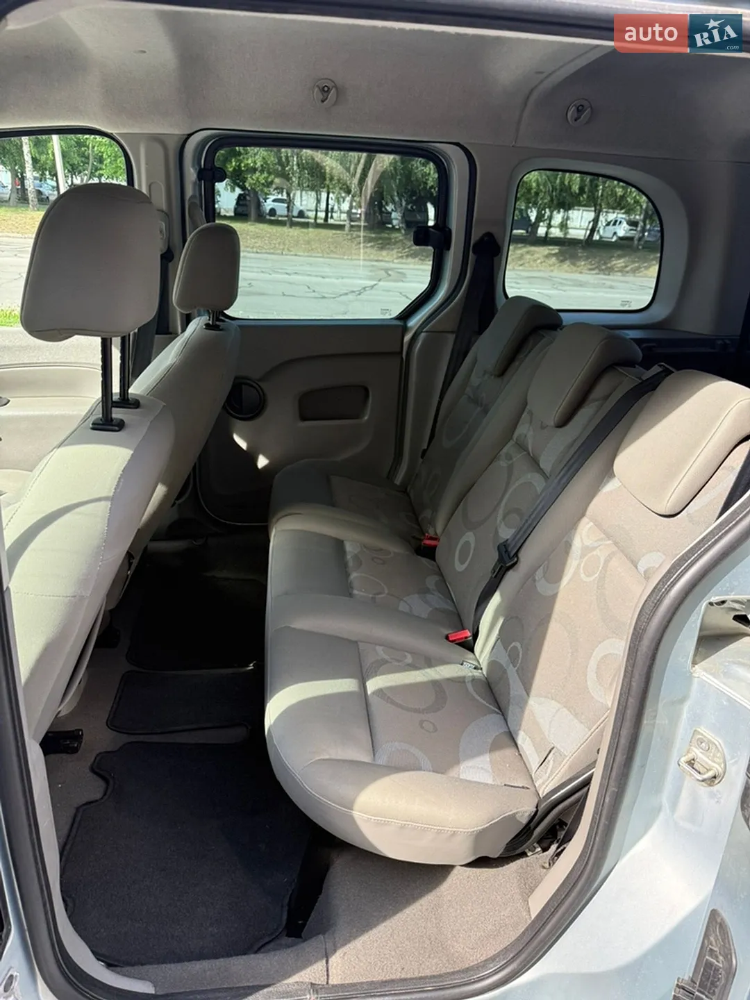 2011 Renault Kangoo - мініатюра 39