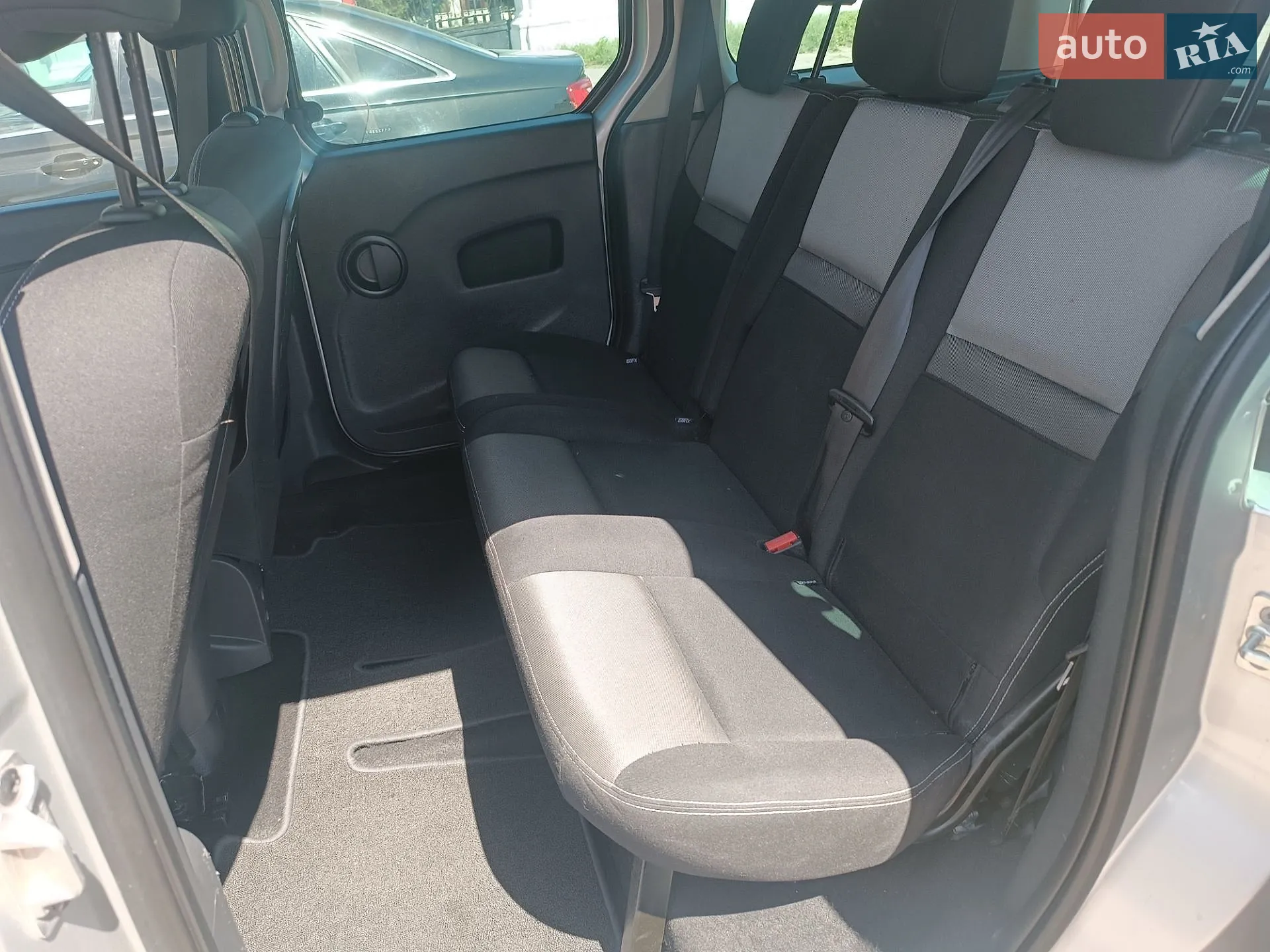 2018 Renault Kangoo - мініатюра 28