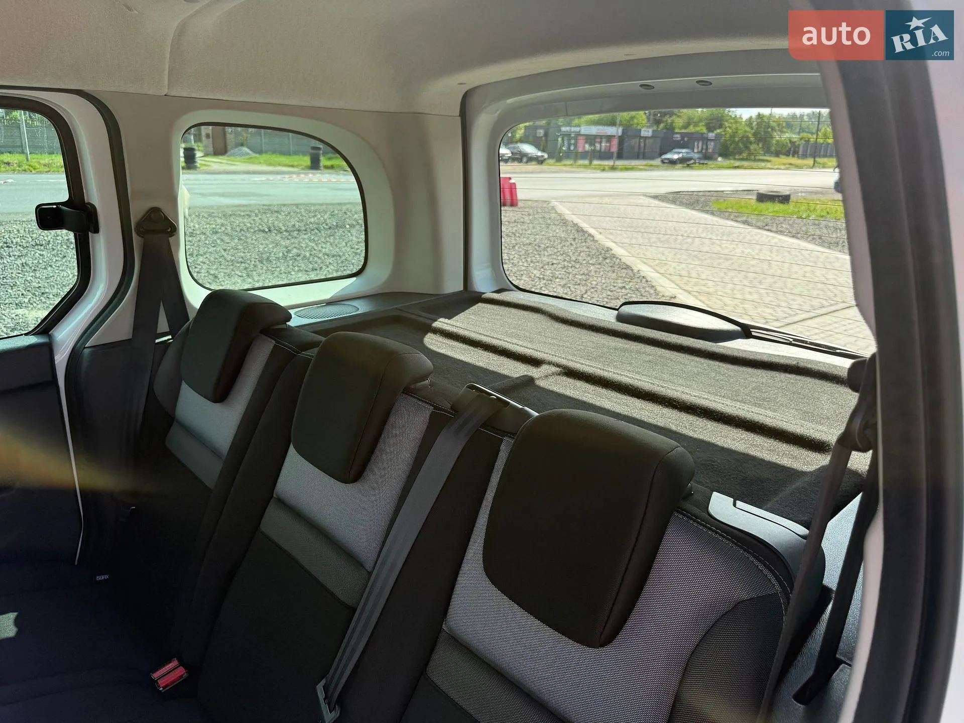 2017 Renault Kangoo - мініатюра 36