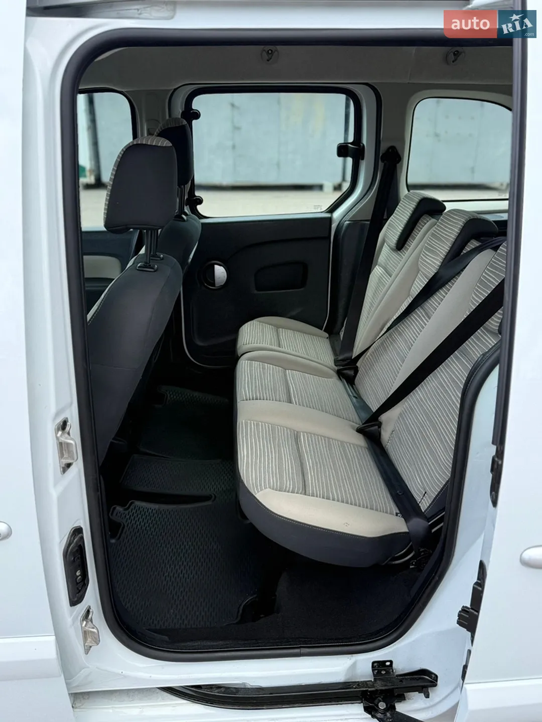 2011 Renault Kangoo - мініатюра 47