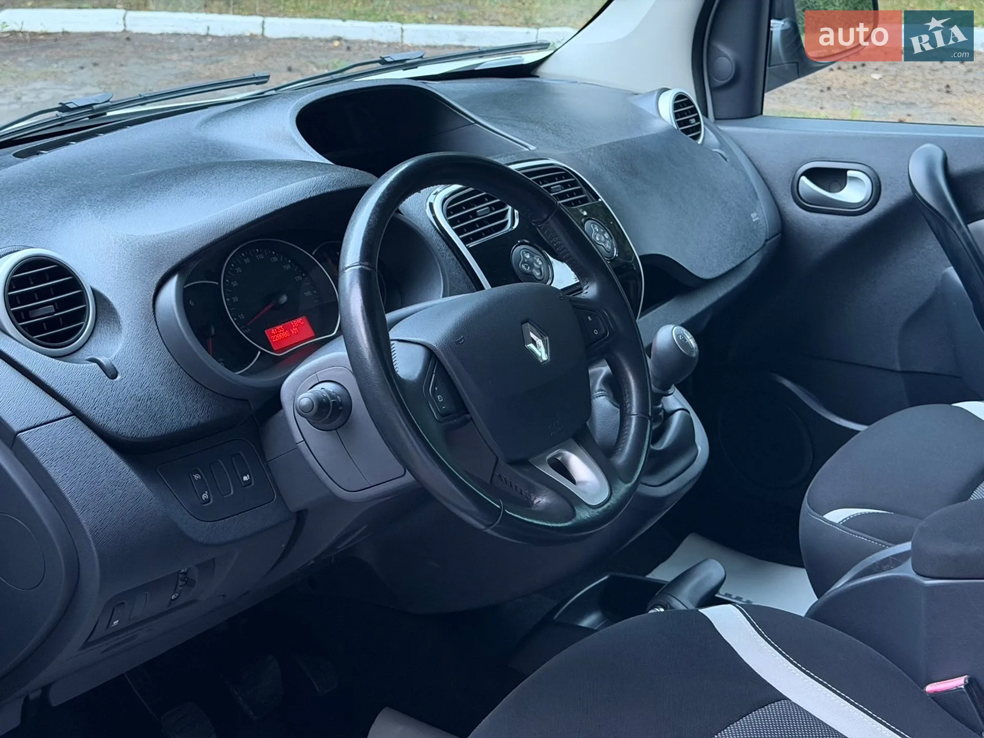 2014 Renault Kangoo - мініатюра 46