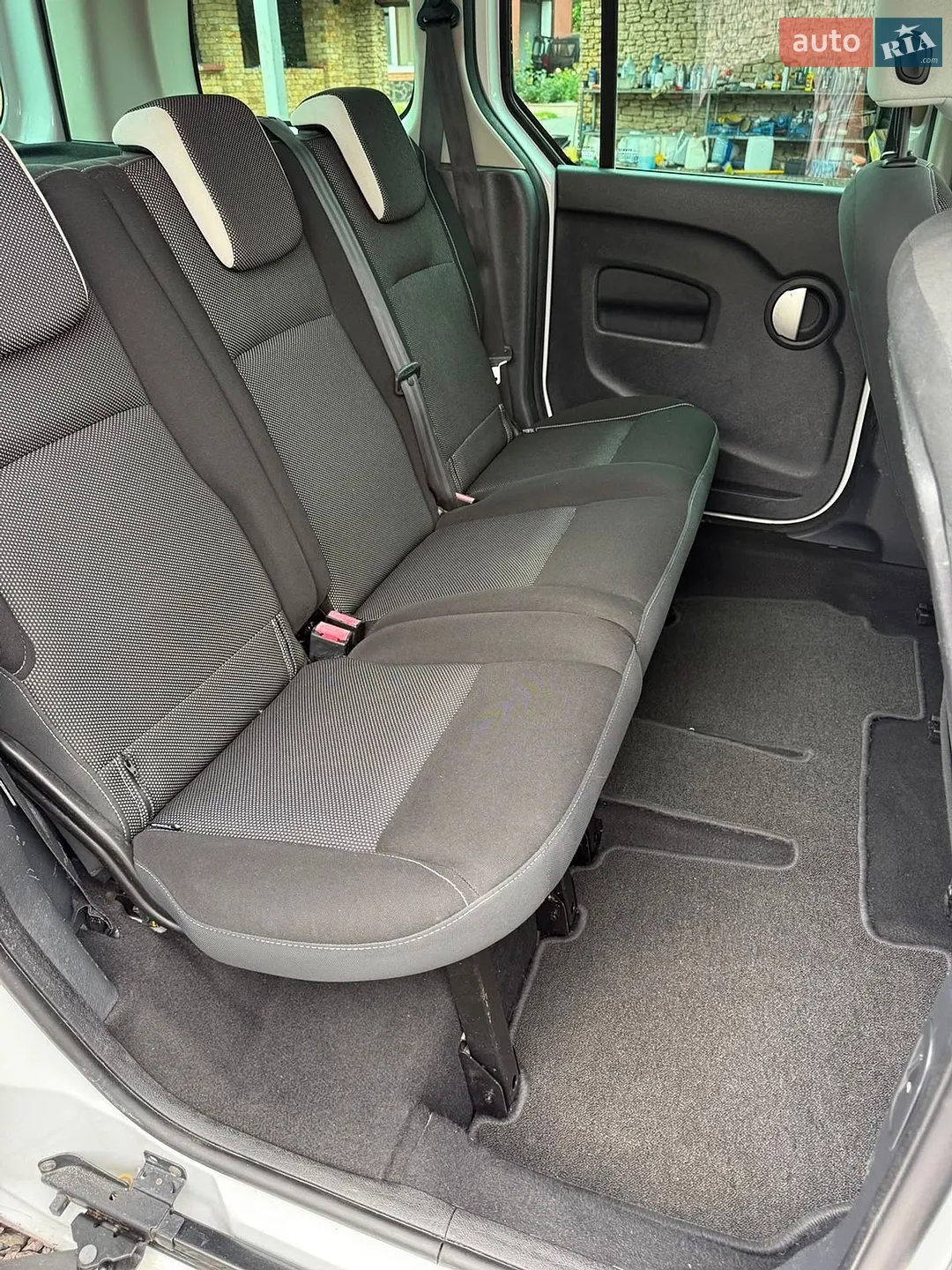 2011 Renault Kangoo - мініатюра 12