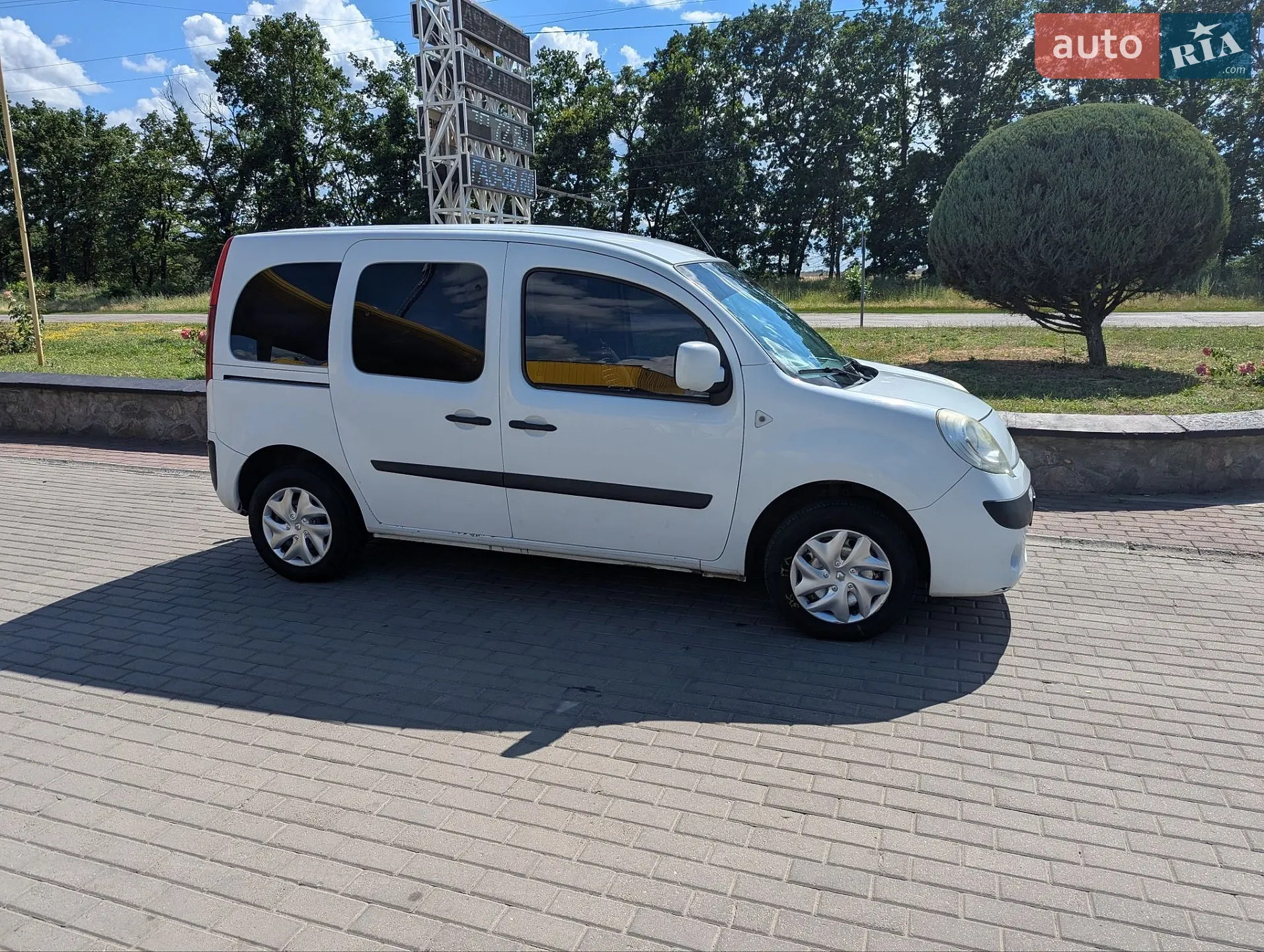 2010 Renault Kangoo - фото 1
