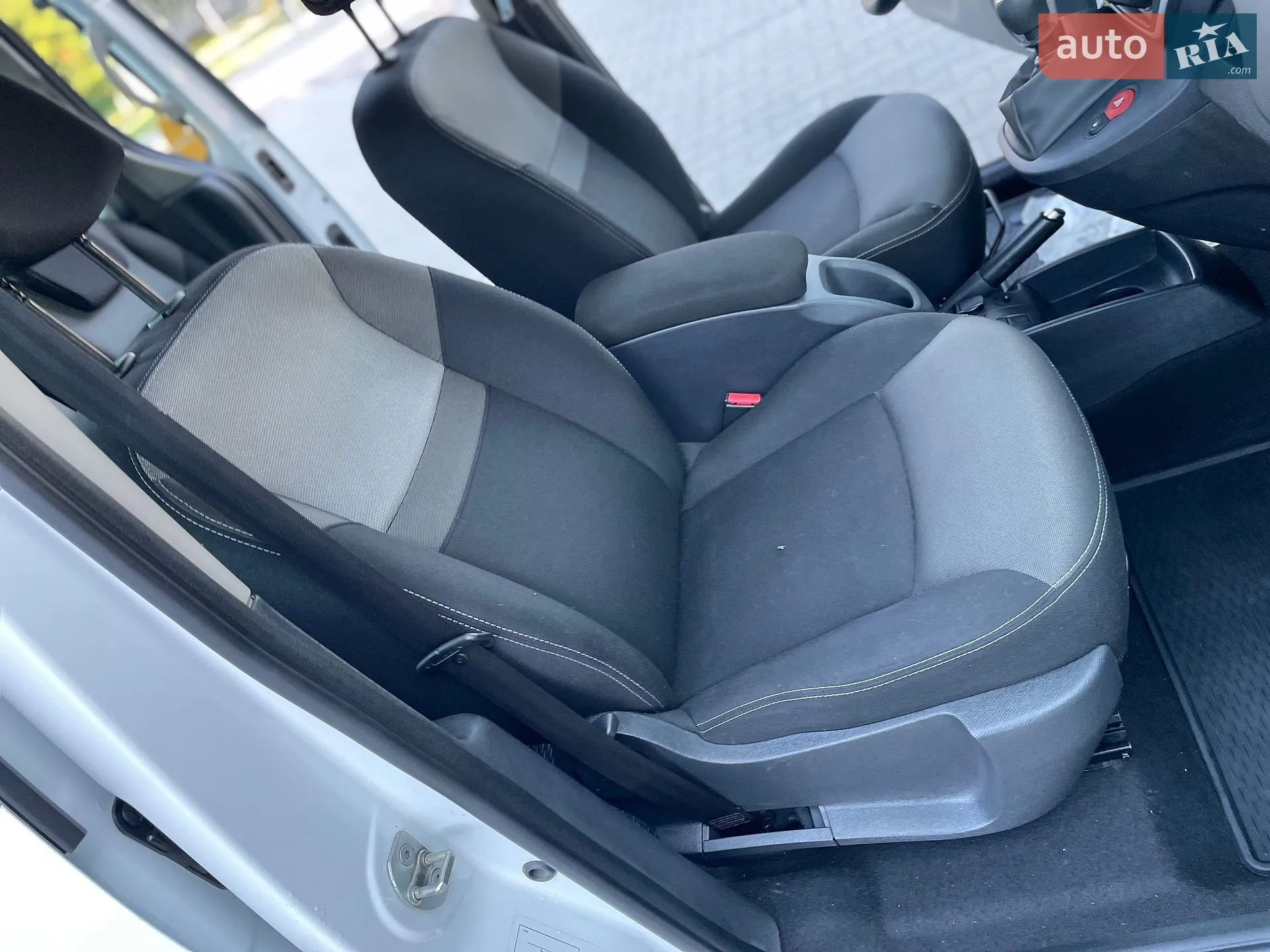 2020 Renault Kangoo - мініатюра 47