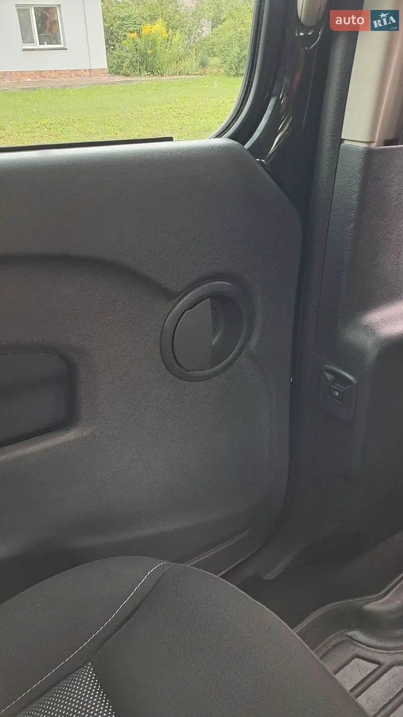 2014 Renault Kangoo - мініатюра 27