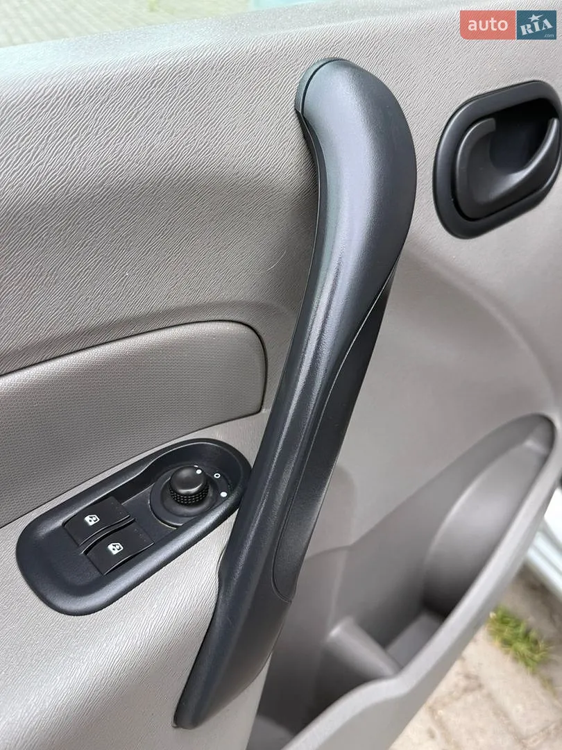 2010 Renault Kangoo - мініатюра 87