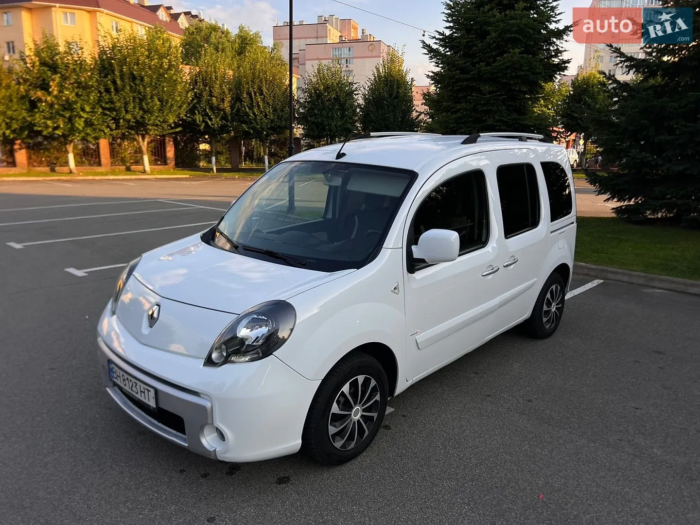 2011 Renault Kangoo - фото 1