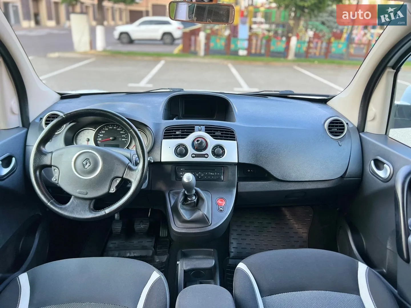 2011 Renault Kangoo - мініатюра 29