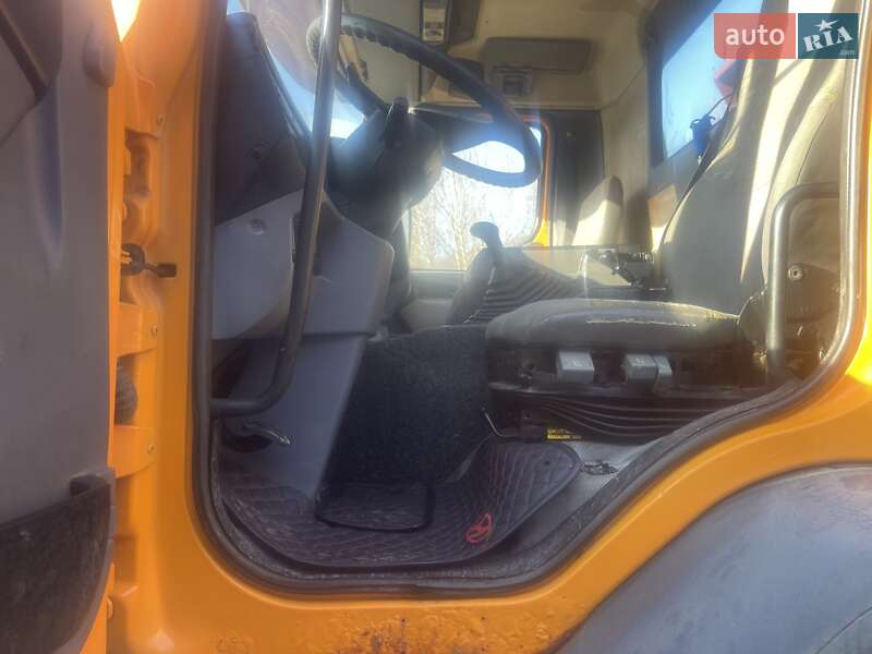 Самоскид Renault Kerax 2006 в Тячеві