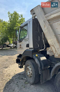 Другая спецтехника Renault Kerax 2001 в 