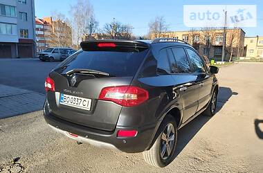 Позашляховик / Кросовер Renault Koleos 2013 в 