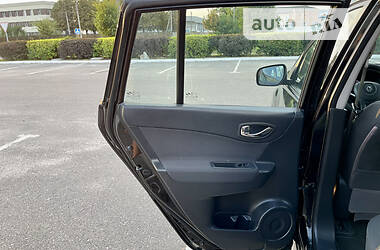 Внедорожник / Кроссовер Renault Koleos 2012 в 