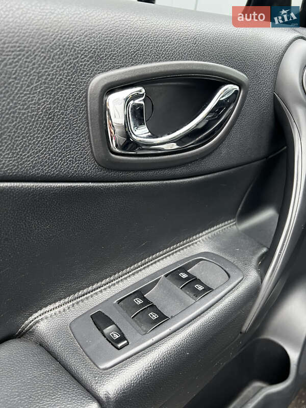 Позашляховик / Кросовер Renault Koleos 2011 в Львові фото 48 Позашляховик / Кросовер Renault Koleos 2011 в Львові