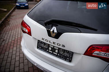 Позашляховик / Кросовер Renault Koleos 2012 в 