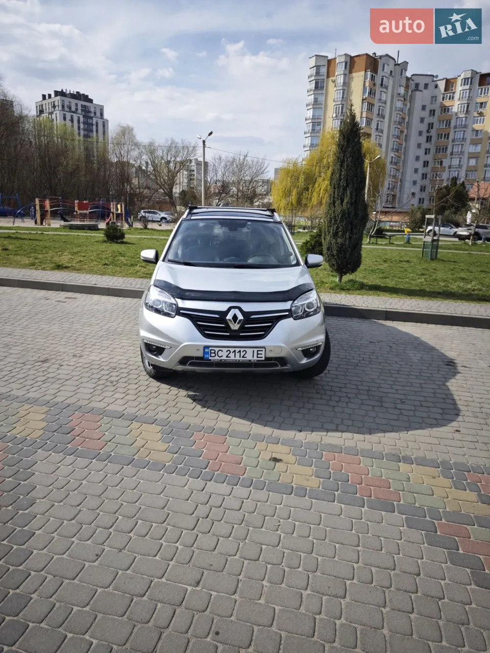 Пропонується до продажу власний автомобіль,надійний та комфортний Renault Koleos з економічним дизельним двигуном об'ємом 2.0 літра.
- Двигун: 2.0 дизель, потужний та економічний
- Трансмісія: 6-ступінчаста АКПП Jatko (відома своєю надійністю)
- Привід: повний (4x4) - ідеальний для будь-яких дорожніх умов
- Висока прохідність завдяки повному приводу
- Економічна витрата палива
- Комфортний просторий салон
- Відмінна керованість як на трасі, так і на бездоріжжі
- Висока надійність двигуна та трансмісії
Автомобіль у хорошому технічному стані,регулярно проходив технічне обслуговування на офіційному сервісі готовий до експлуатації в будь-яких умовах.