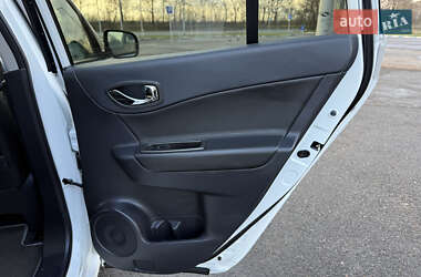 Позашляховик / Кросовер Renault Koleos 2012 в 