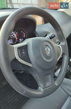 Позашляховик / Кросовер Renault Koleos 2014 в 