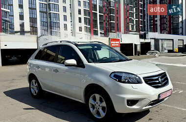 Позашляховик / Кросовер Renault Koleos 2013 в 